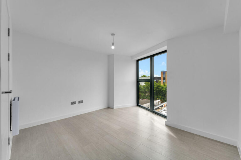 Feltham-12
