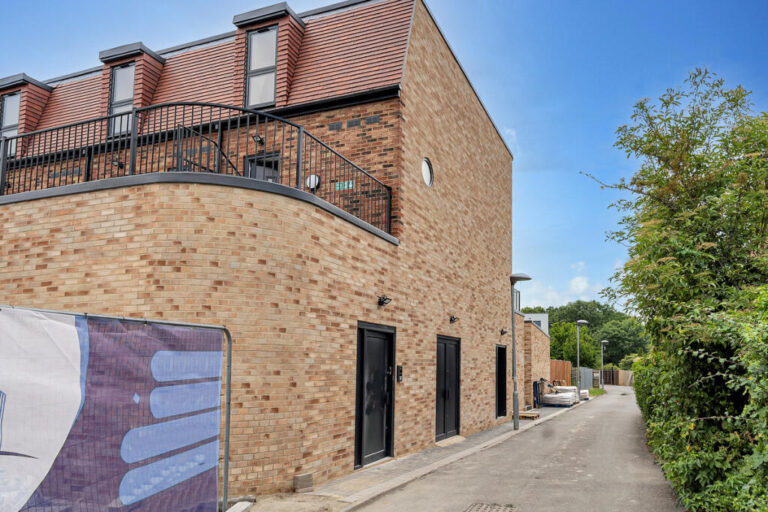 Feltham-6